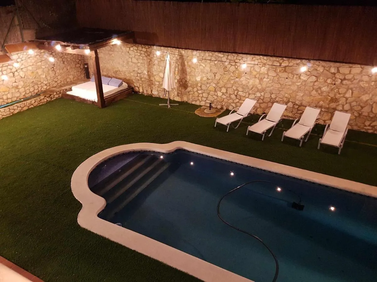 Mas Mestre Con Una Capacidad De 6 A 8 Huespedes Cerca De Sitges Olivella