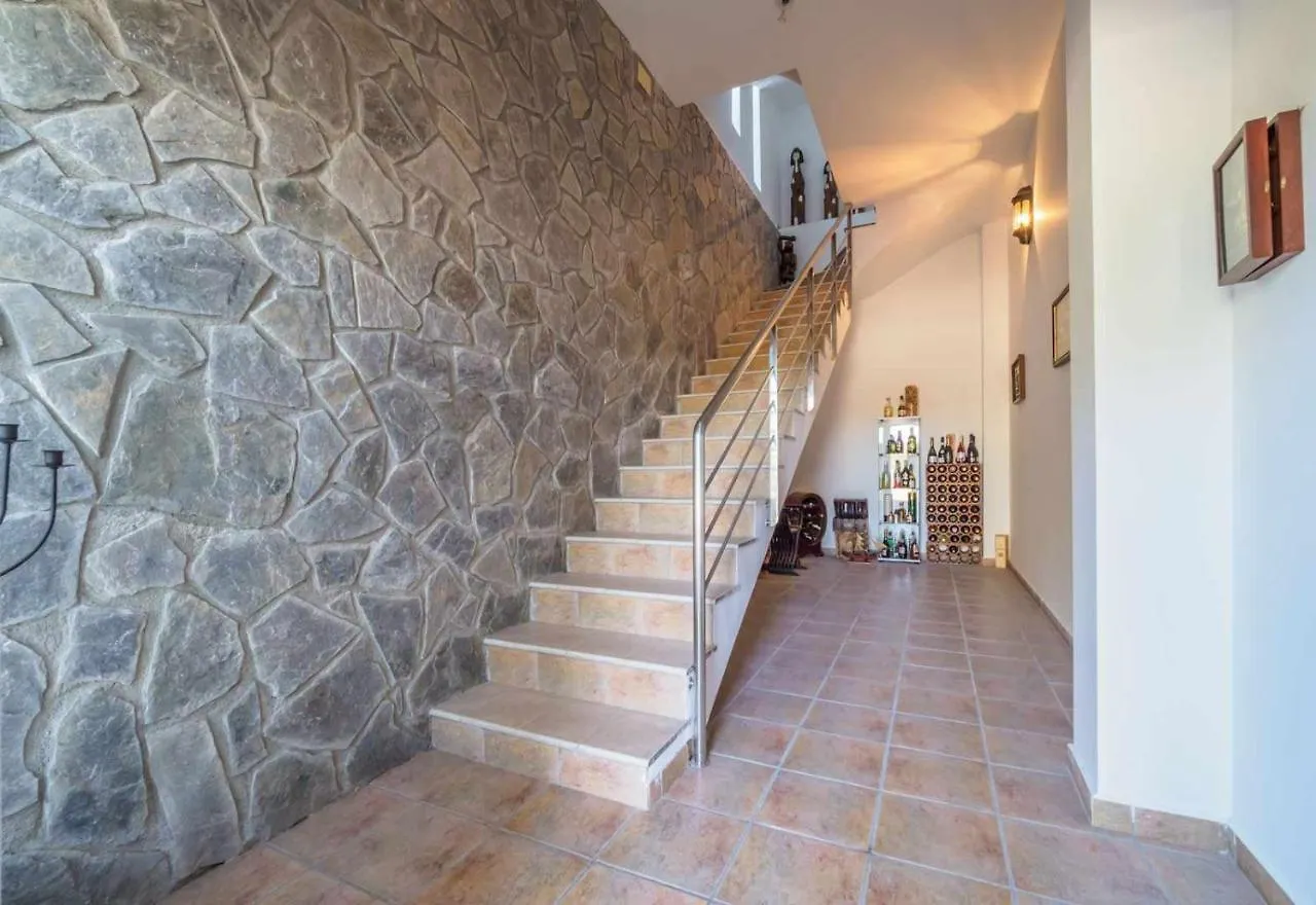 Mas Mestre Con Una Capacidad De 6 A 8 Huespedes Cerca De Sitges Olivella Holiday home