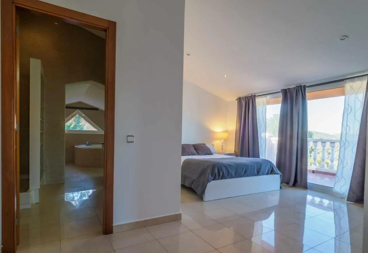 Holiday home Mas Mestre Con Una Capacidad De 6 A 8 Huespedes Cerca De Sitges Olivella